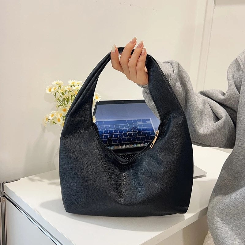 Elegant Hobo Shoulder Bag