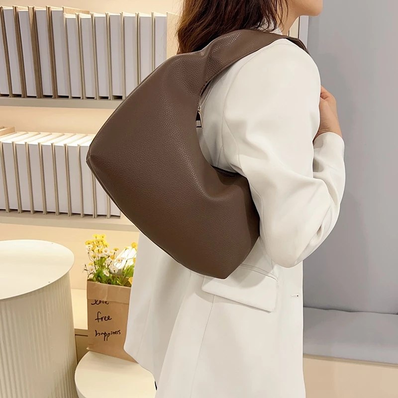 Elegant Hobo Shoulder Bag